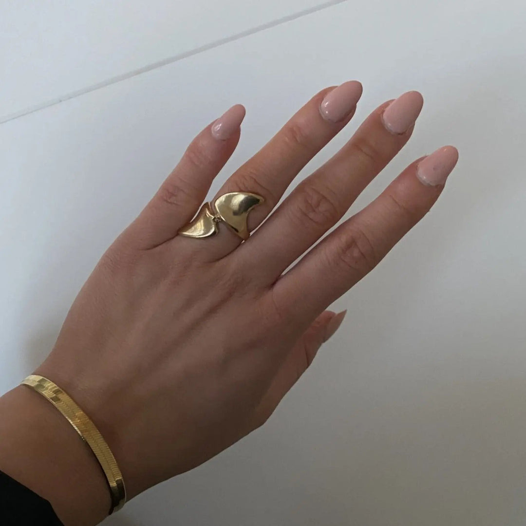 Fingerring, hajfinner, forgyldt sterlingsølv og sterlingsølv Beadhouse of Copenhagen