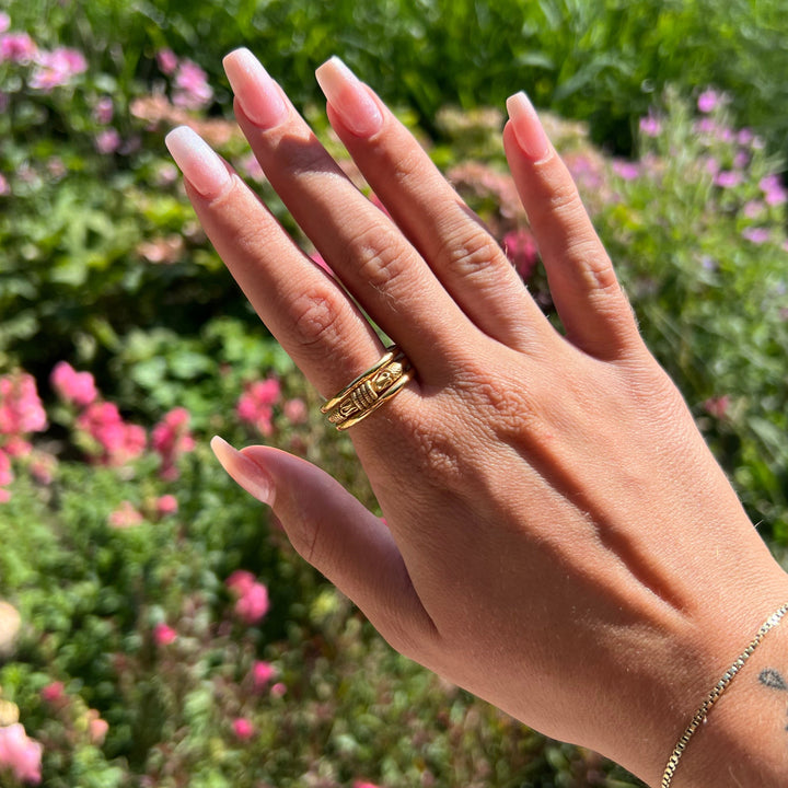Find Fingerring, triple ring, forgyldt sterlingsølv hos Beadhouse of Copenhagen i dag, med en altid hurtig levering!