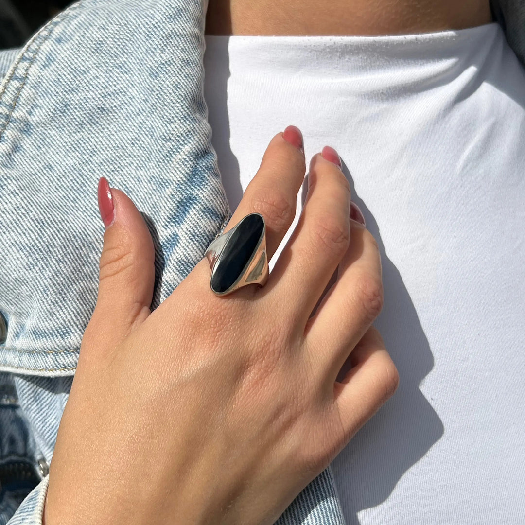 Fingerring, smal oval onyx, sterlingsølv BOC