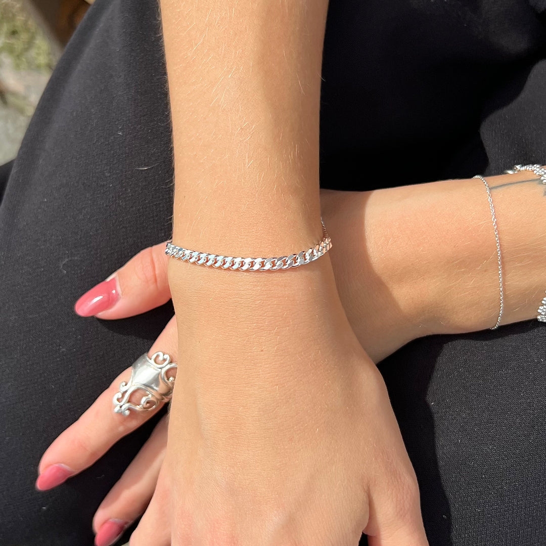 Find Armbånd, panser facet, sterlingsølv, 21 cm/4,1 mm hos Beadhouse of Copenhagen i dag, med en altid hurtig levering!