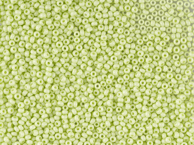 Find Grønne glasperler, preciosa, light green dyed chalkwhite, storkøb blandt vores store udvalg af  Preciosa Seed Beads hos  Beadhouse of Copenhagen i dag. Husk gratis fragt over 400kr