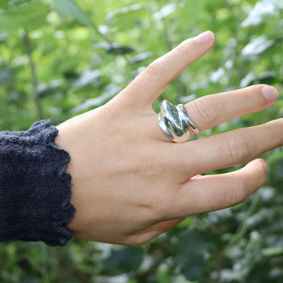 Find Fingerring, cobra ring, sterlingsølv hos Beadhouse of Copenhagen i dag, med en altid hurtig levering!