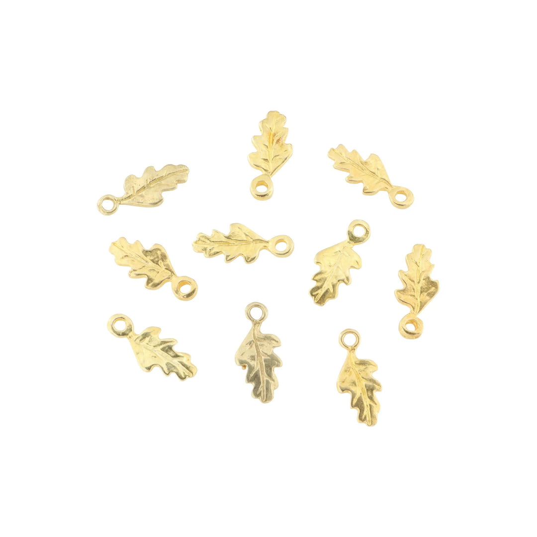 Vedhæng, egeblad, forgyldt messing, 18x8 mm. storkøb BOC