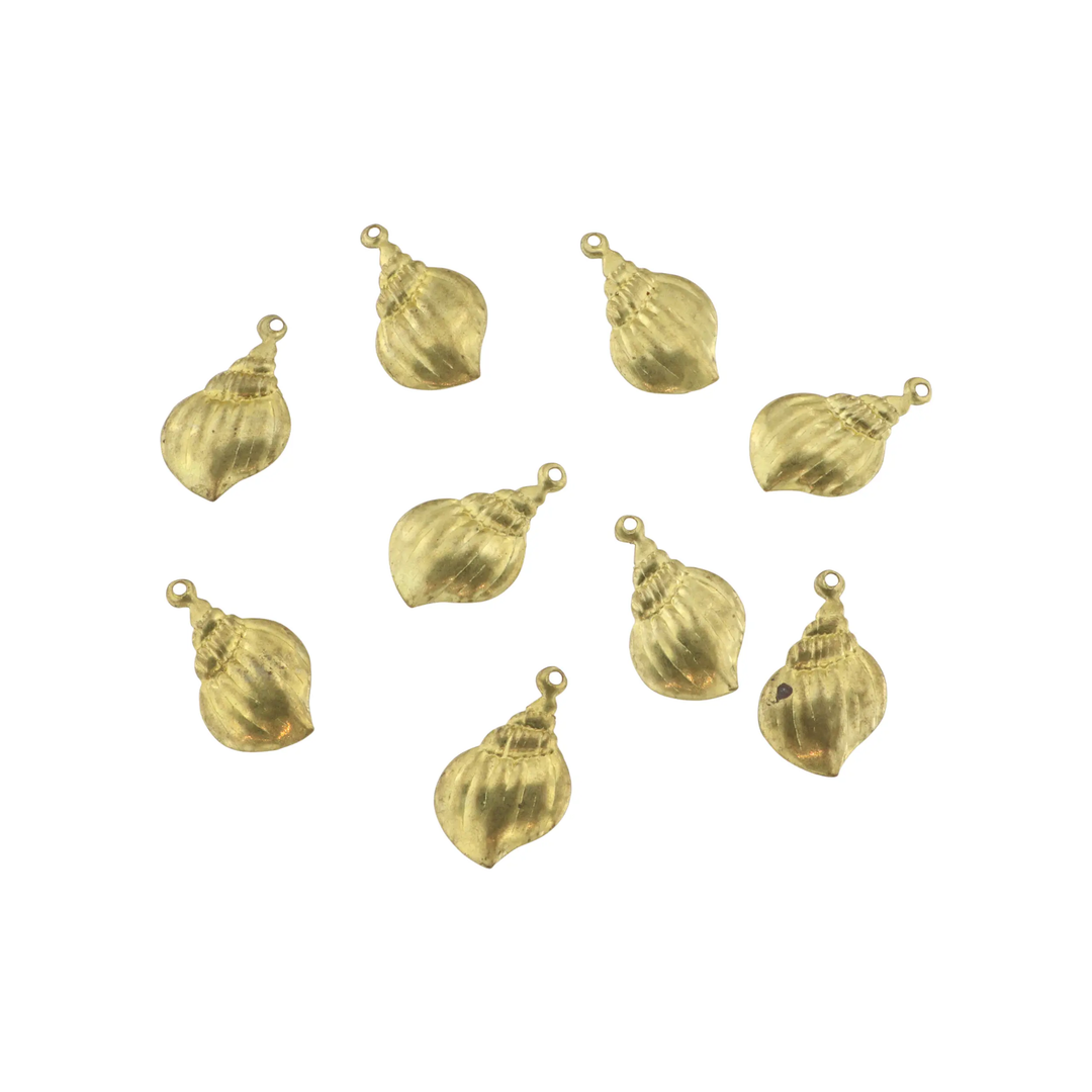 Vedhæng, konkylie, forgyldt messing, 21x18 mm. BOC
