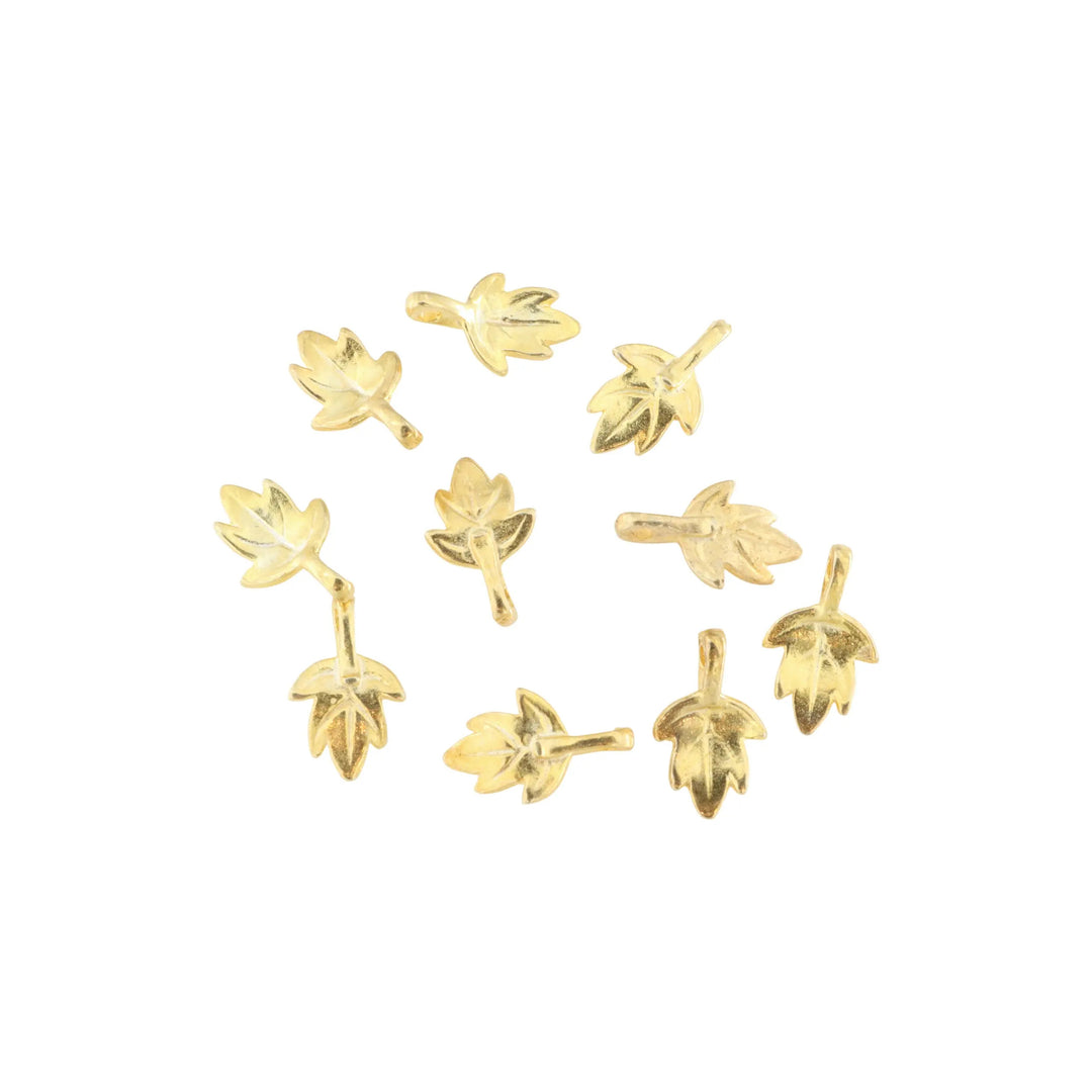 Vedhæng, ahornsblad, forgyldt messing, 17x10 mm. storkøb BOC