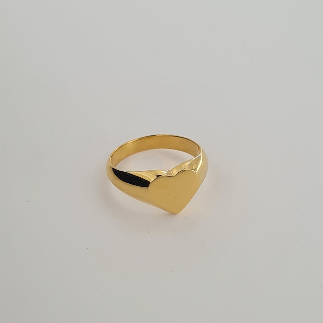 Find Fingerring, hjerte signetring, forgyldt sterlingsølv hos Beadhouse of Copenhagen i dag, med en altid hurtig levering!