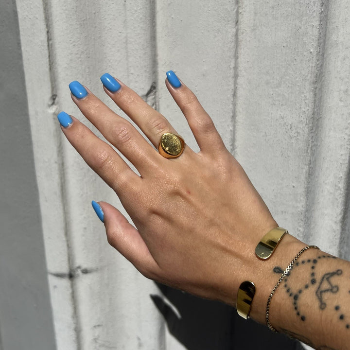 Find Fingerring, oval signet ring, forgyldt sterlingsølv hos Beadhouse of Copenhagen i dag, med en altid hurtig levering!