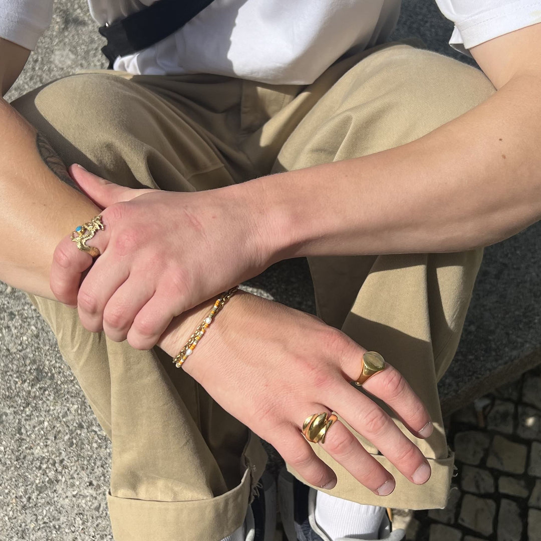 Find Fingerring, cobra ring, forgyldt sterlingsølv hos Beadhouse of Copenhagen i dag, med en altid hurtig levering!