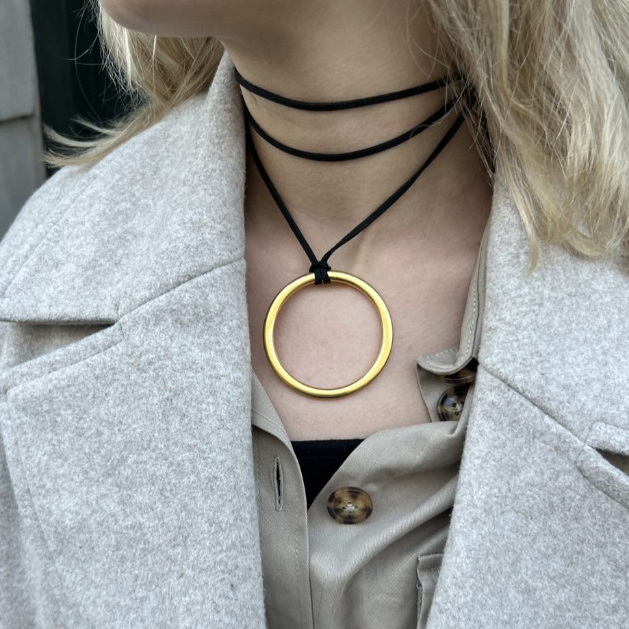 Find Vedhæng, stor cirkel i forgyldt zamak hos Beadhouse of Copenhagen i dag, med en altid hurtig levering!