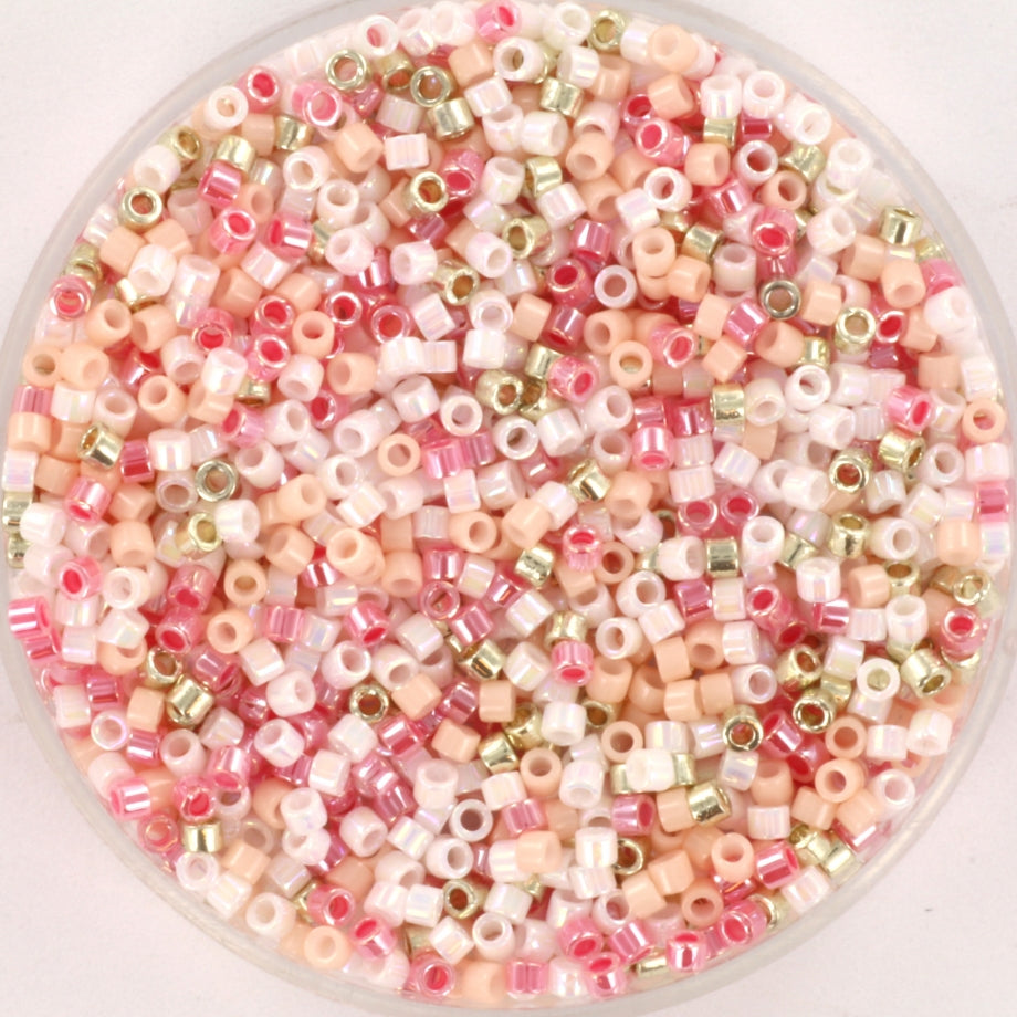 Find Blandede glasperler, miyuki delica beads,  light pink hos Beadhouse of Copenhagen i dag, med en altid hurtig levering!