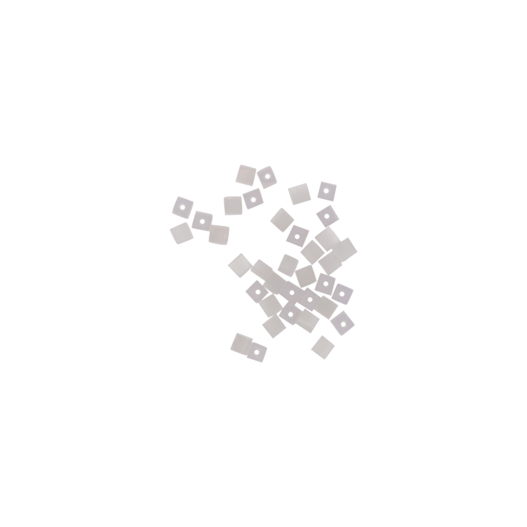 Find Glasfiberperler, firkantet, hvid, 4x4 mm blandt vores store udvalg af  Diverse andre perler hos  Beadhouse of Copenhagen i dag. Husk gratis fragt over 400kr