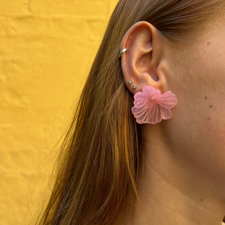 Find Øreringe, blomst, hibiscus, plastik, flere varianter blandt vores store udvalg af  Øreringe hos  Beadhouse of Copenhagen i dag. Husk gratis fragt over 400kr