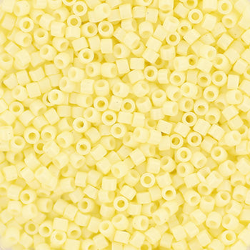 Gule glasperler, miyuki delica's 11/0 opaque butter cream 1491-1 Krea