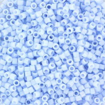 Blå glasperler, miyuki delica beads, opaque light sky blue Krea