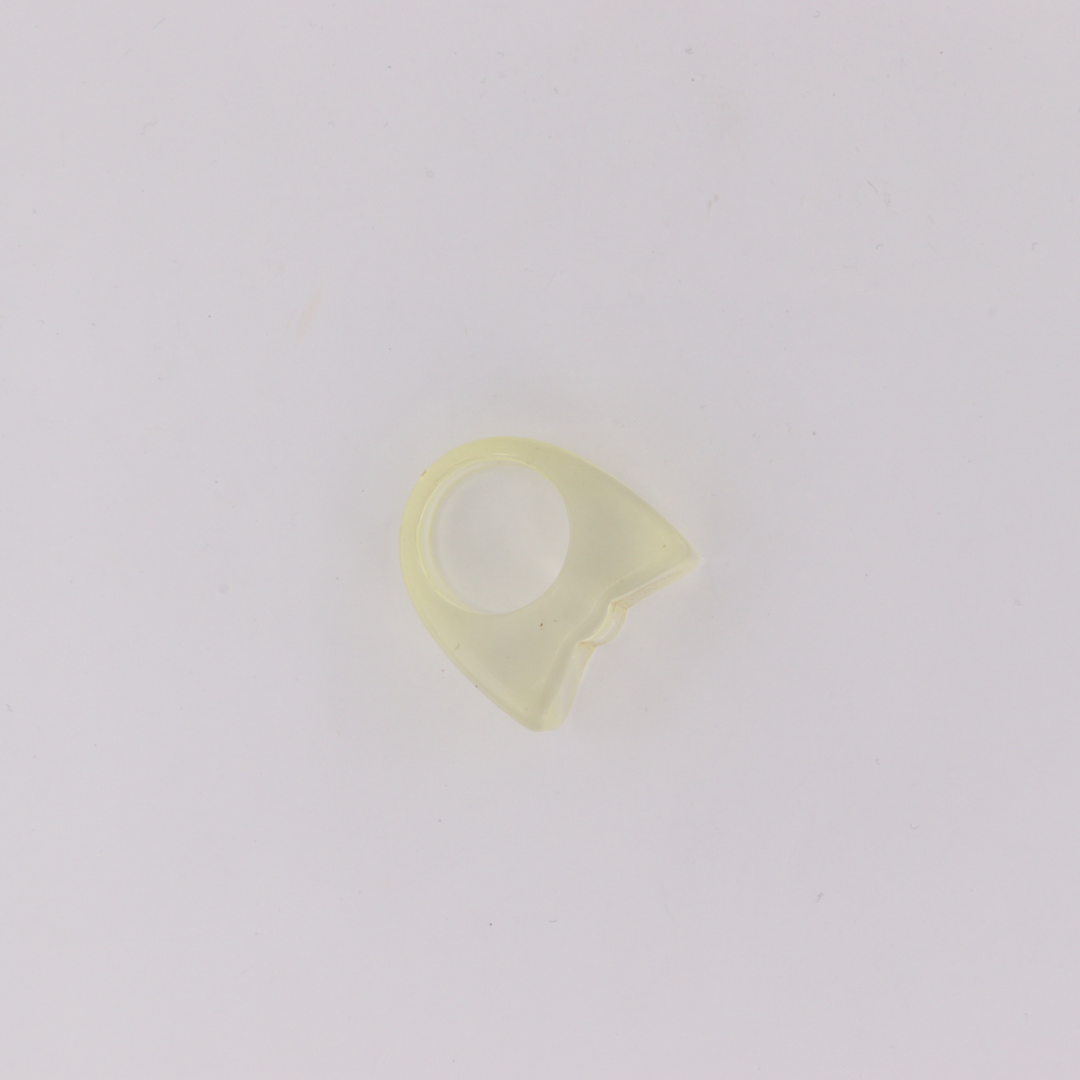 Fingerring, chunky ring i plastik, flere varianter 