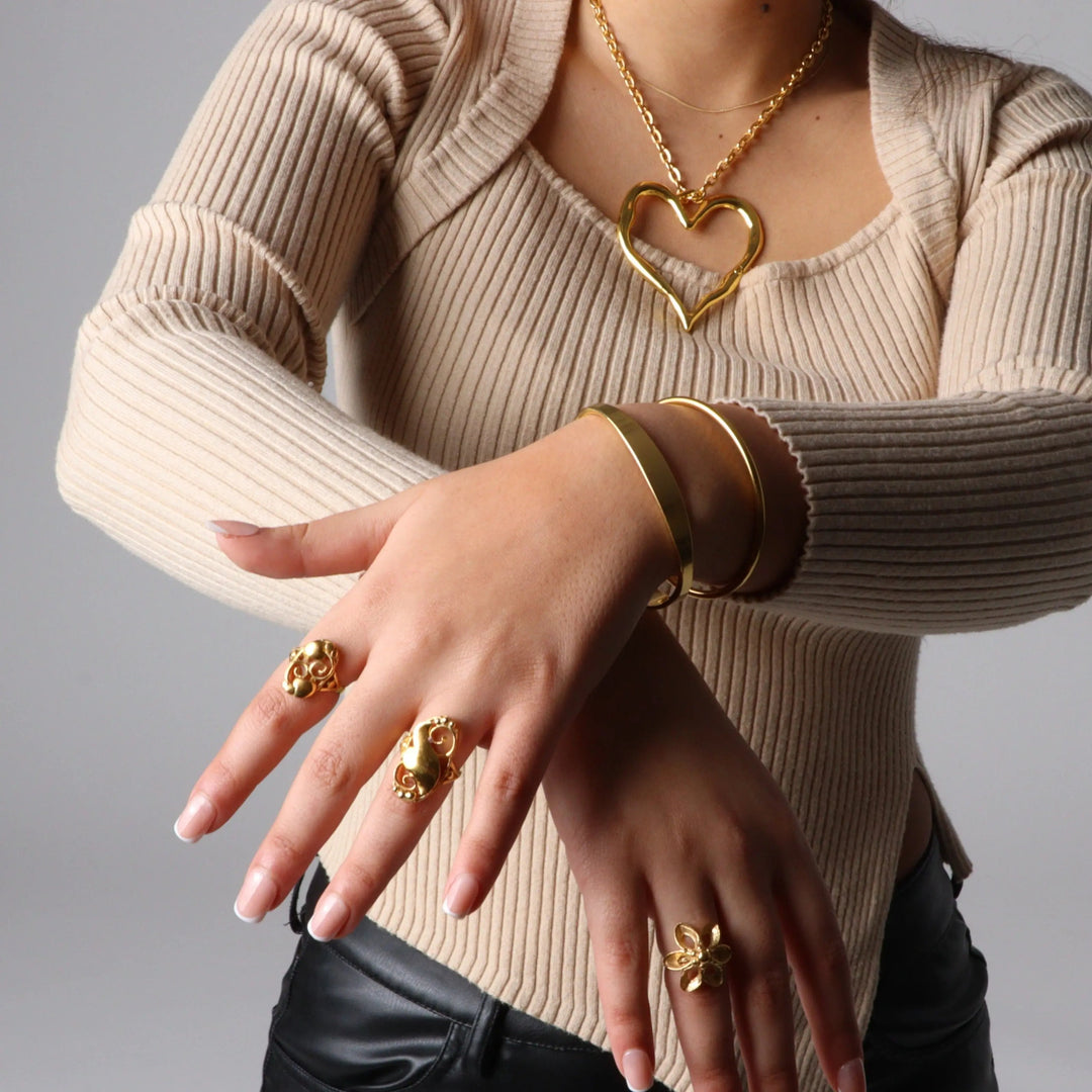 Fingerring, skønvirke med stort blad, forgyldt og sterlingsølv Beadhouse of Copenhagen