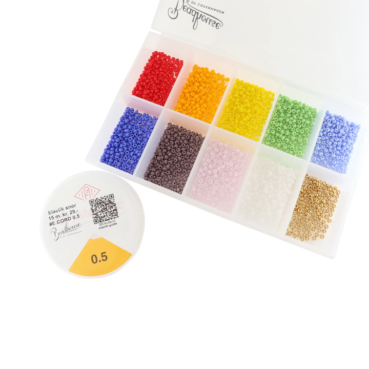 Diy kit, glasperler str. 8/0, guld, med opaque perler der holder farven Beadhouse of Copenhagen