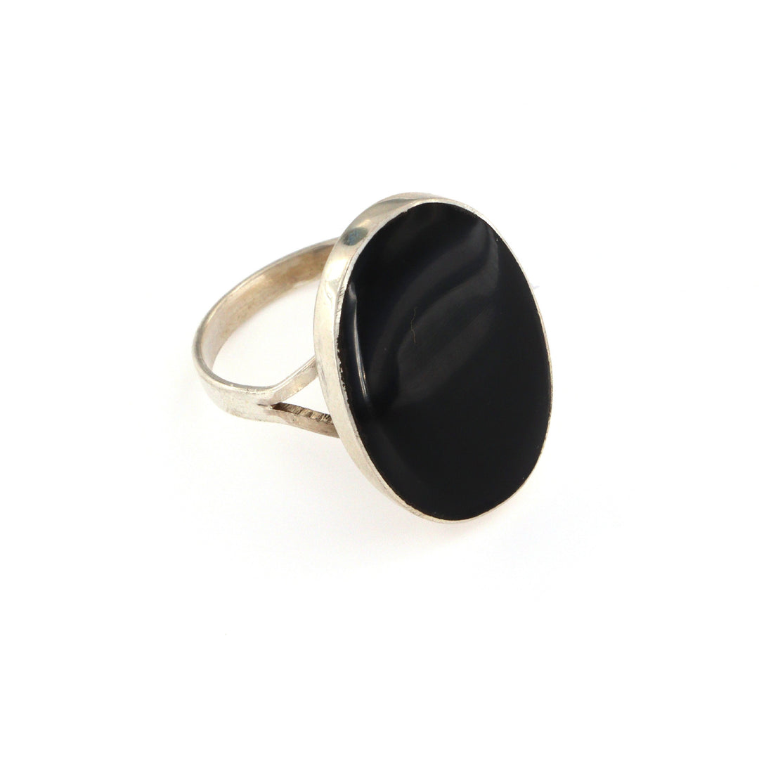 Find Fingerring, stor oval onyx, sterlingsølv unisex hos Beadhouse of Copenhagen i dag, med en altid hurtig levering!