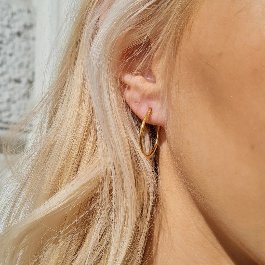 Øreringe, hoops, forgyldt sterlingsølv, 23 x 1,5 mm, 101c Italy