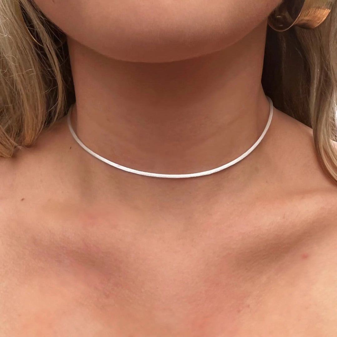 Halskæde, satinsnor med kædeforlænger, forgyldt messing Beadhouse of Copenhagen