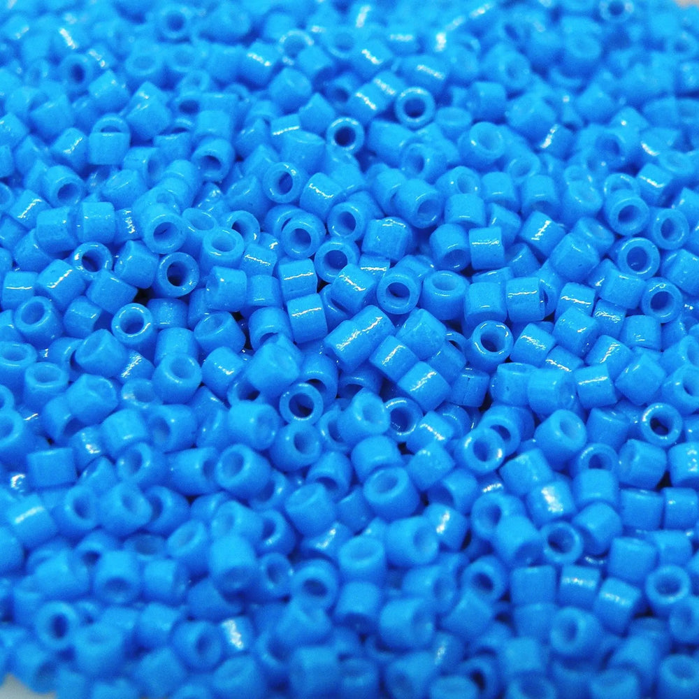 Blå glasperler, miyuki delica beads, duracoat opaque dyed delphinium Krea