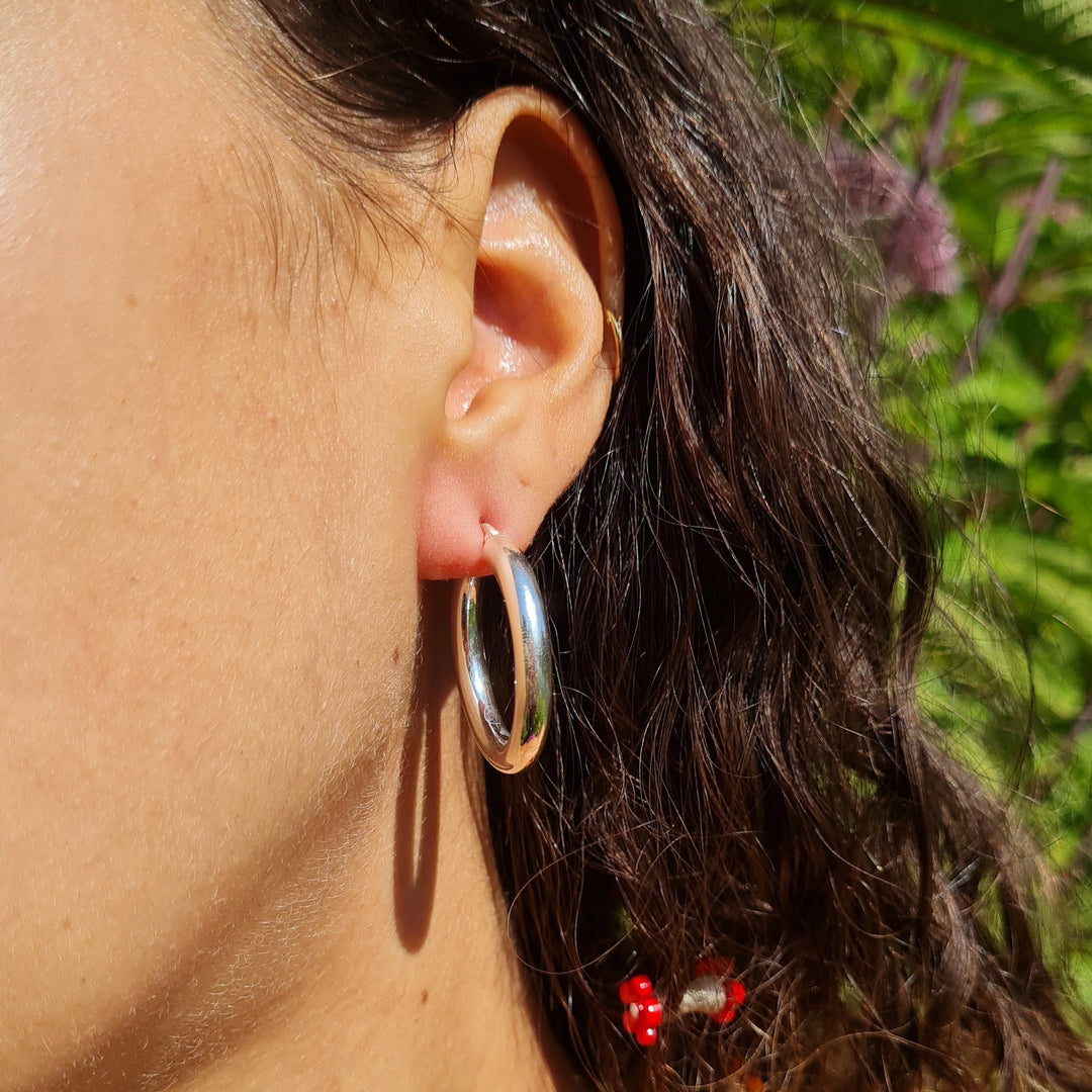 Find Øreringe, chunky hoops, sterlingsølv, 28 x 4 mm hos Beadhouse of Copenhagen i dag, med en altid hurtig levering!