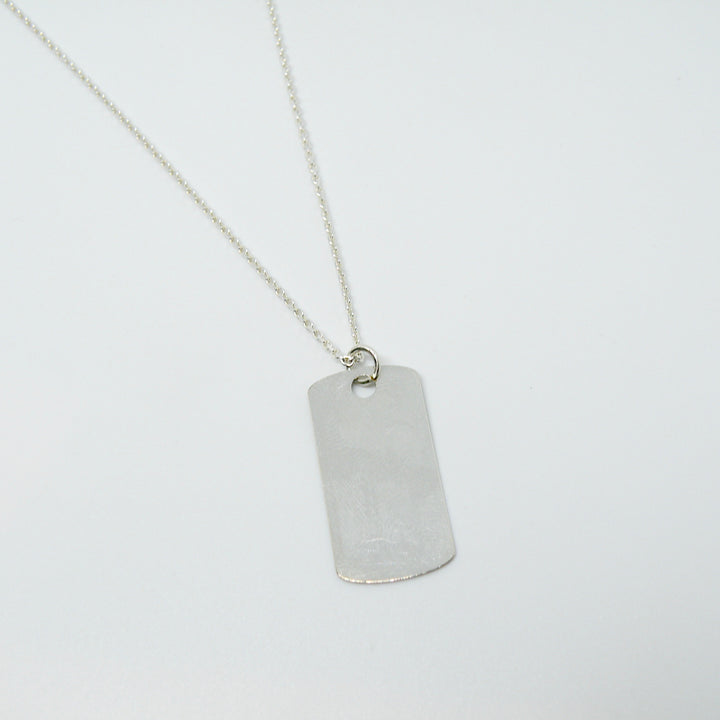 Find Vedhæng, dog tag med graveret ramme, sterlingsølv hos Beadhouse of Copenhagen i dag, med en altid hurtig levering!
