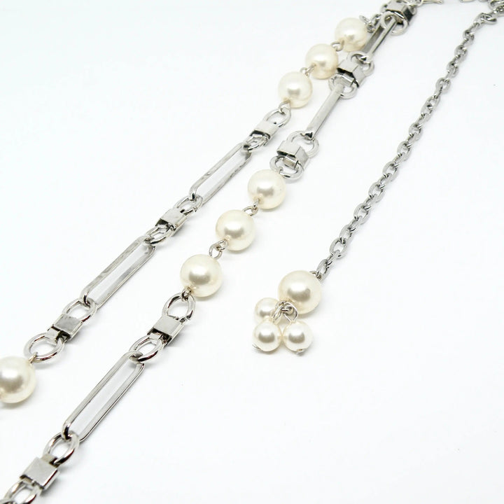 Mavekæde, hvide perler, forsølvet messing Beadhouse of Copenhagen