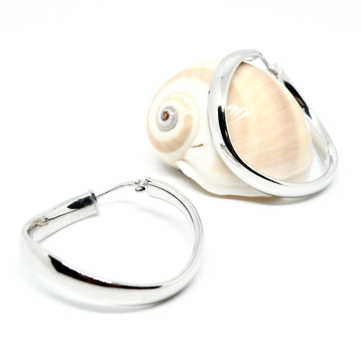 Find Øreringe, twistede hoops, sterlingsølv, 30 x 4 mm hos Beadhouse of Copenhagen i dag, med en altid hurtig levering!