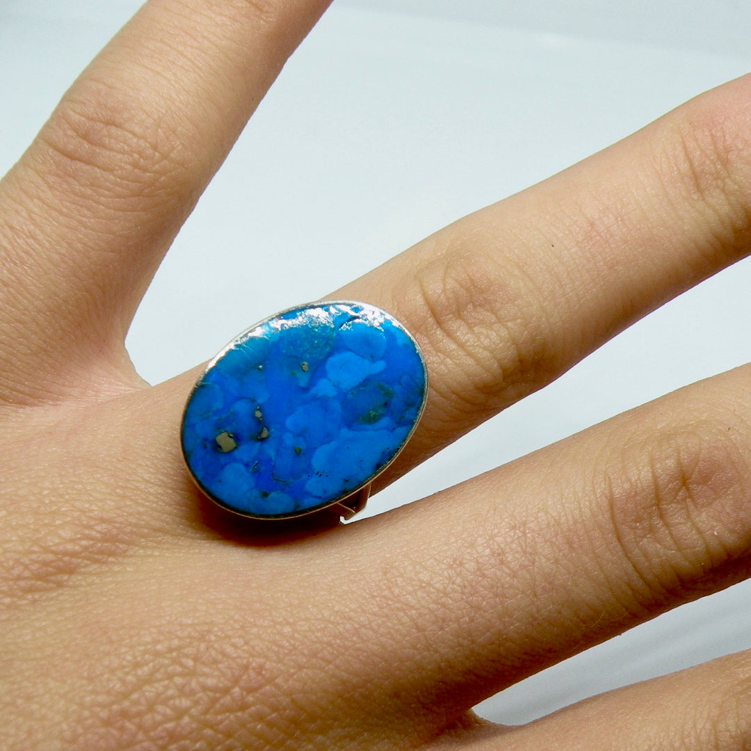 Find Fingerring, stor bred oval turkis, sterlingsølv hos Beadhouse of Copenhagen i dag, med en altid hurtig levering!