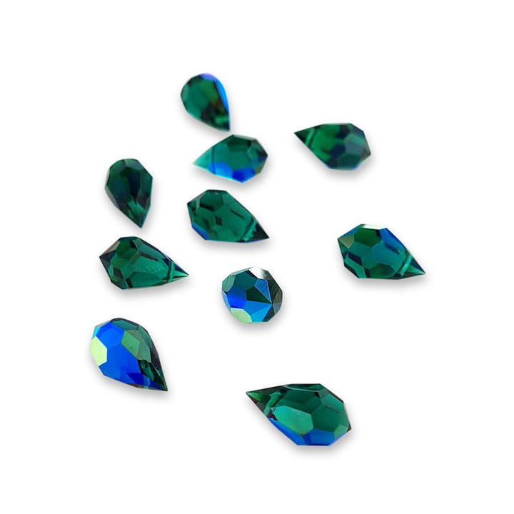Find Grønne glasperler, preciosa crystal drops, emerald ab, 9 x 15 mm hos Beadhouse of Copenhagen i dag, med en altid hurtig levering!