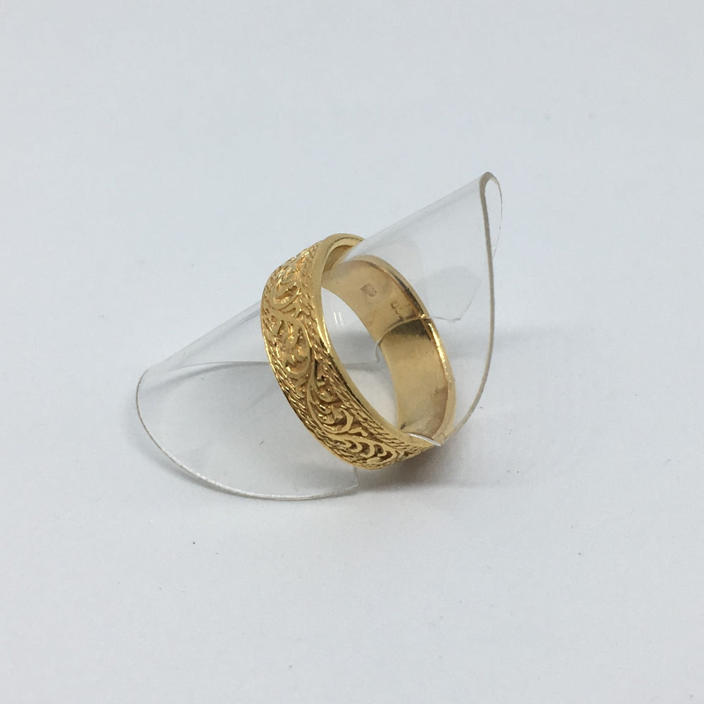 Find Fingerring, filigran relief, forgyldt sterlingsølv hos Beadhouse of Copenhagen i dag, med en altid hurtig levering!