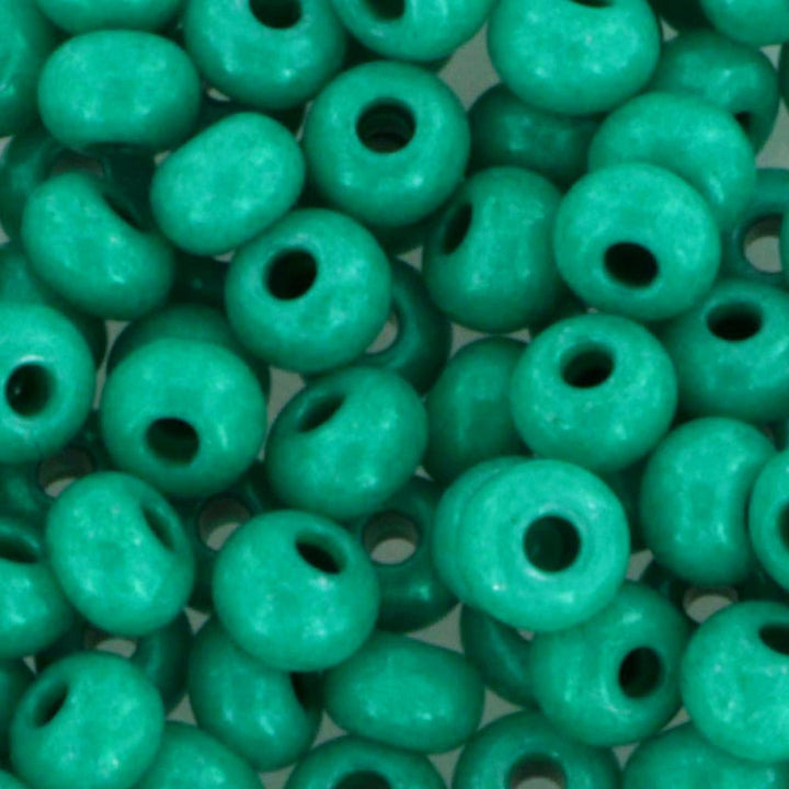 Grønne glasperler, preciosa, dark green dyed chalkwhite Preciosa