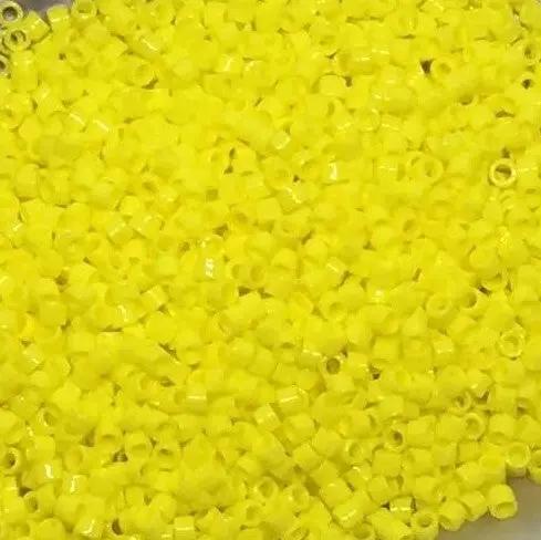 Gule glasperler, miyuki delica beads, opaque yellow Krea