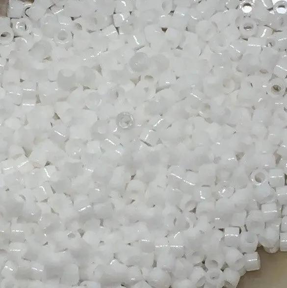 Hvide glasperler, miyuki delica beads, opaque white Krea