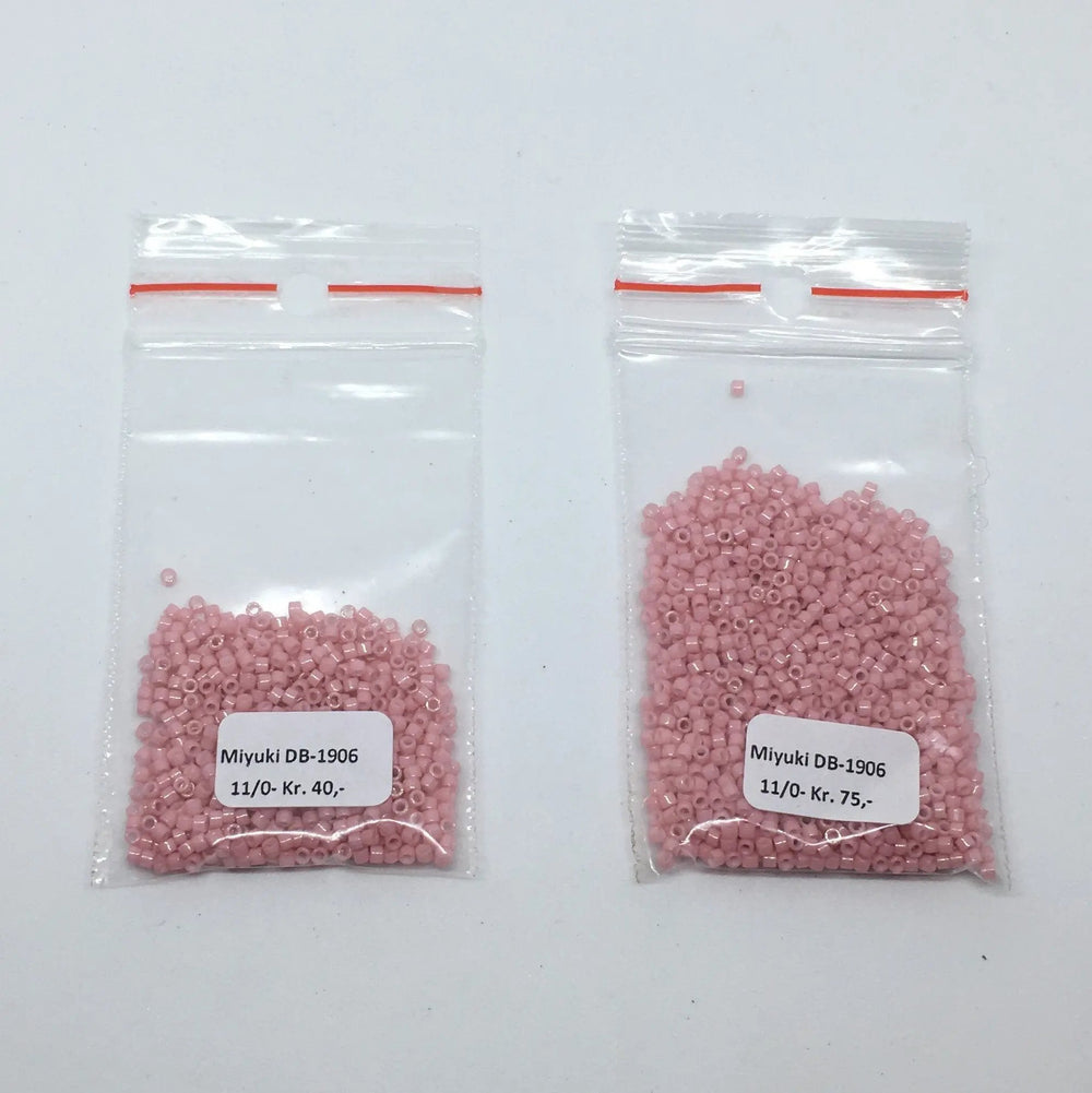 Lyserøde glasperler, miyuki delica beads, opaque rosewater Krea
