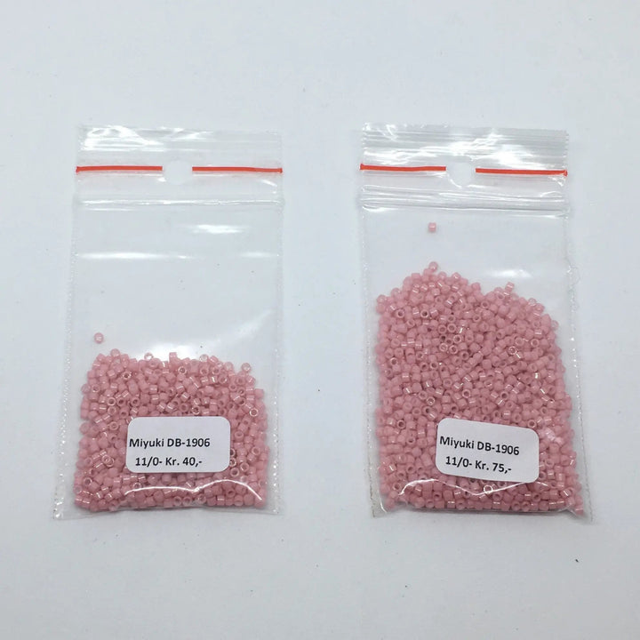 Lyserøde glasperler, miyuki delica beads, opaque rosewater Krea