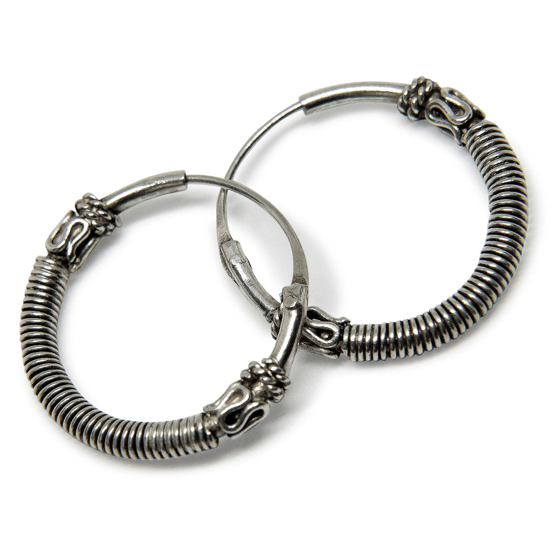 Øreringe, hoops med bred vikling og bølger, sterlingsølv, 20 x 2,7 mm Beadhouse of Copenhagen