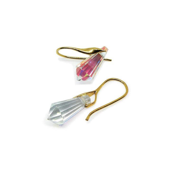 Find Øreringe, ørebøjle med crystal titania crystal drops, forgyldt sterlingsølv hos Beadhouse of Copenhagen i dag, med en altid hurtig levering!