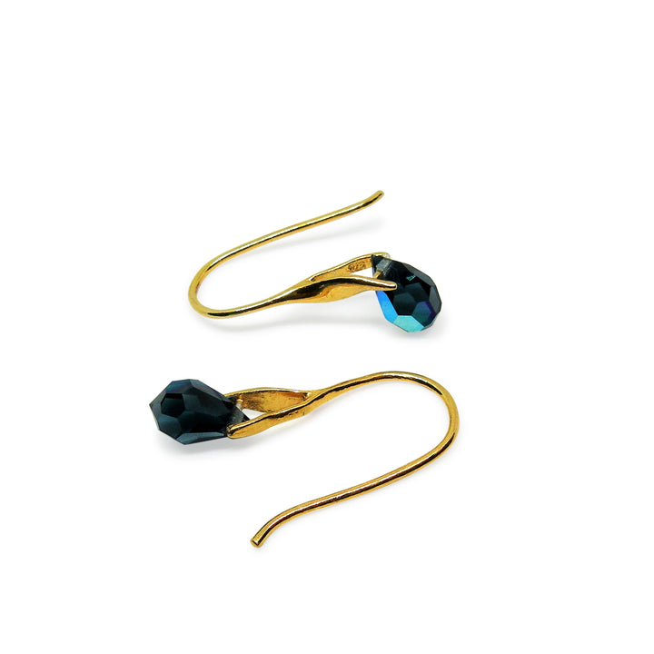Find Øreringe, ørebøjle med montana ab   crystal drops, forgyldt sterlingsølv hos Beadhouse of Copenhagen i dag, med en altid hurtig levering!