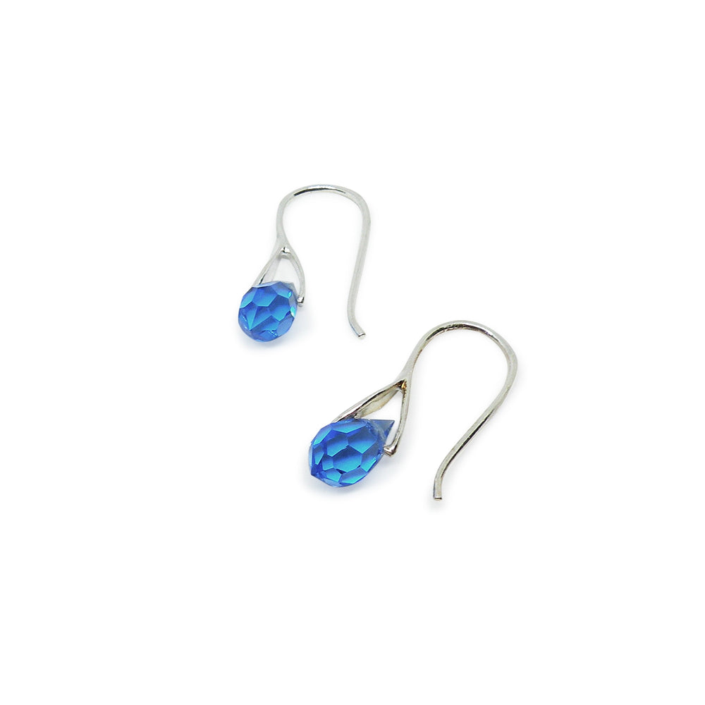 Find Øreringe, ørekrog med sapphire crystal drops, sterlingsølv hos Beadhouse of Copenhagen i dag, med en altid hurtig levering!