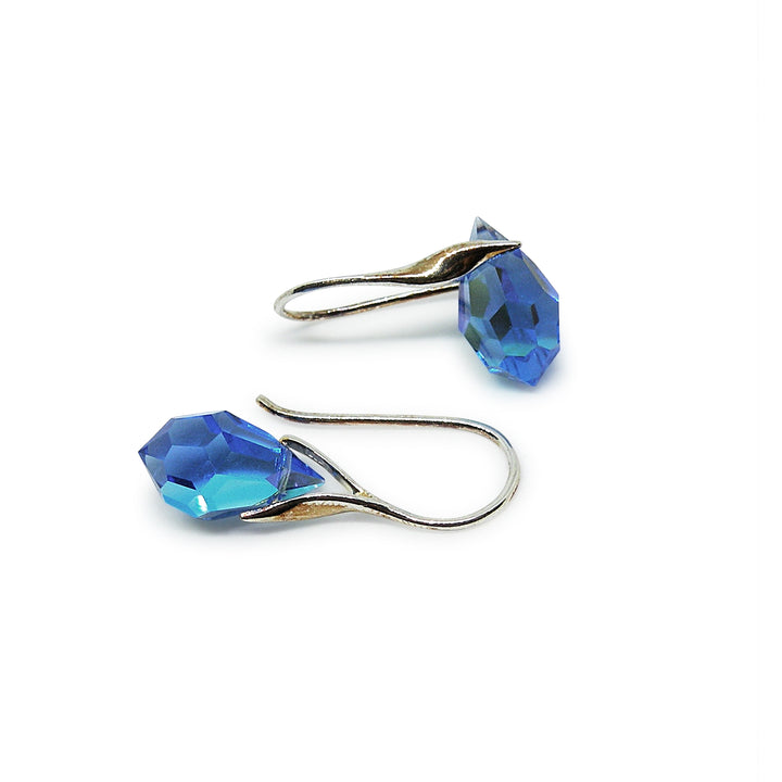 Find Øreringe, ørekrog med sapphire ab crystal drops, sterlingsølv hos Beadhouse of Copenhagen i dag, med en altid hurtig levering!