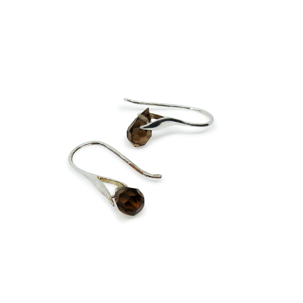 Find Øreringe, ørekrog med smoked topaz crystal drops, sterlingsølv hos Beadhouse of Copenhagen i dag, med en altid hurtig levering!