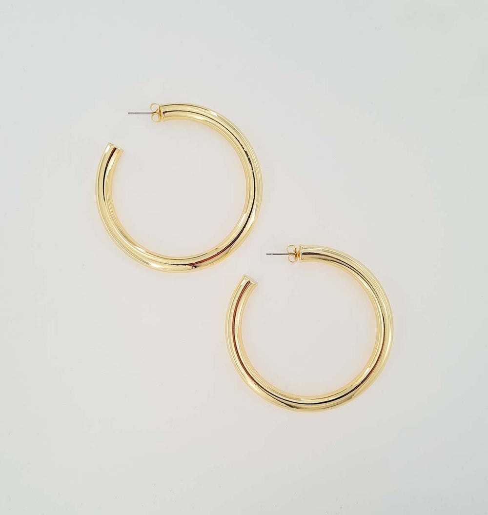 Find Øreringe, chunky hoops, forgyldt messing, 60 x 6 mm hos Beadhouse of Copenhagen i dag, med en altid hurtig levering!